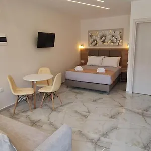 Z Elegant Studios Περαία